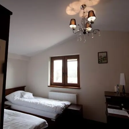 Noclegi Nad Oslawa Zagorz Exterior foto