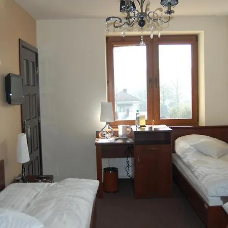 Noclegi Nad Oslawa Zagorz Exterior foto